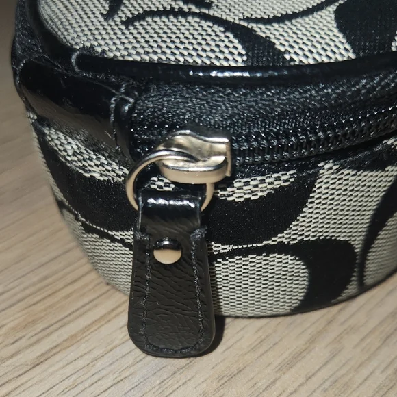 Coach Small Jewelry Case - Picture 7 of 7